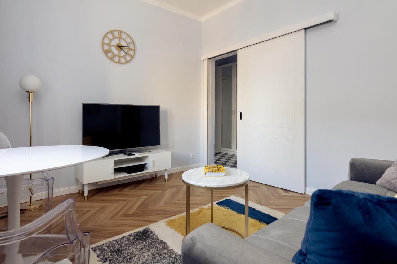 Metro Politechnika Cosy Apartment Warsaw Exterior photo